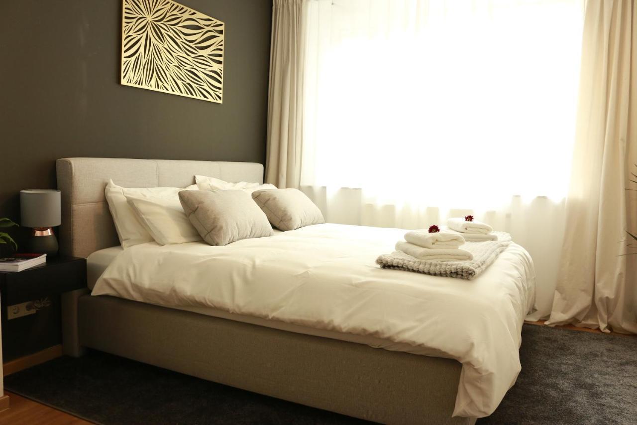 Am City Apartment 24H Self-Check-In, Free Parking, U-Bahn 350M, Netflix Nuremberga Exterior foto