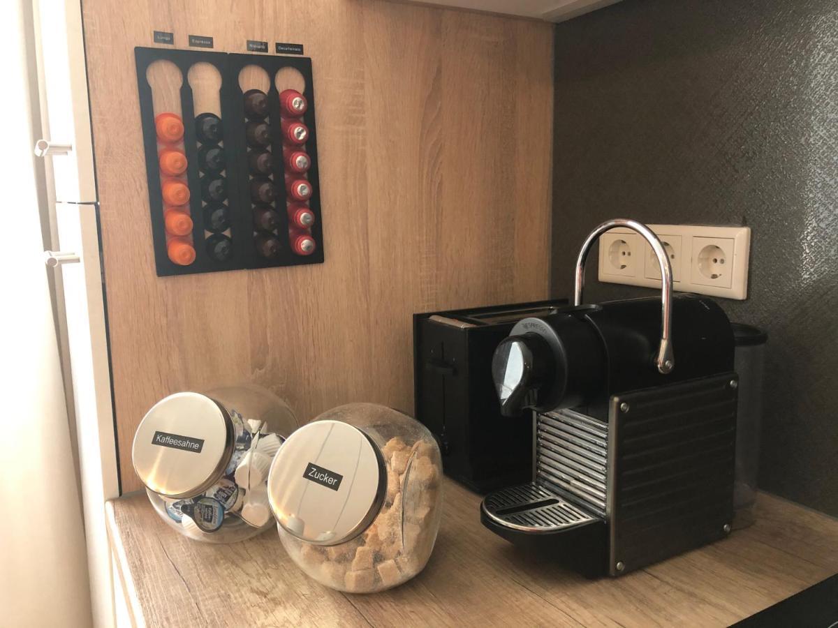Am City Apartment 24H Self-Check-In, Free Parking, U-Bahn 350M, Netflix Nuremberga Exterior foto